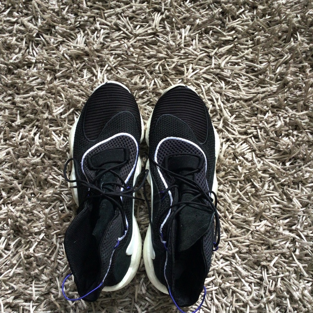 LMen’s Adidas Sneakers